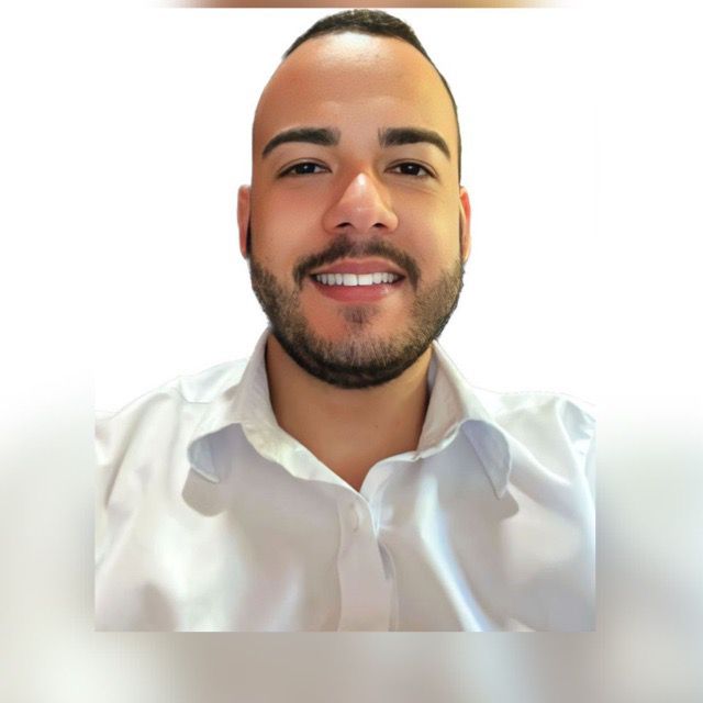 Marcos Vinícius Rodrigues Rezende — corretor de seguros MVR